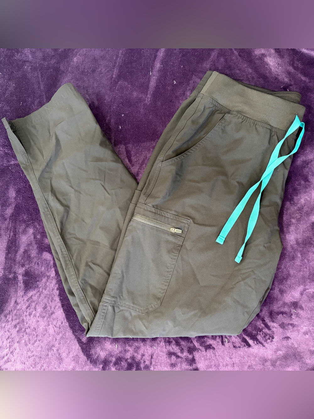 FIGS | Women’s Black FREEx™ Lined Yola™ - Skinny Scrub Pants 2.0 - Medium